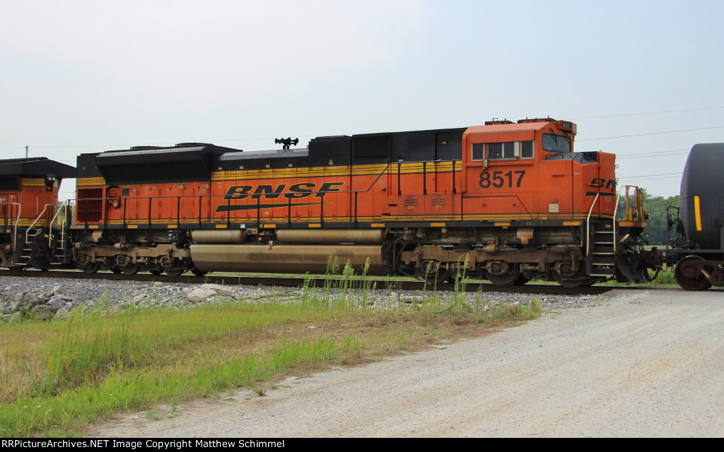 BNSF 8517